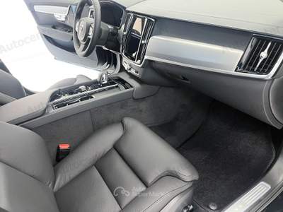 Volvo V90 B4 (d) automatico Plus Bright Nero usata Bassano del Grappa