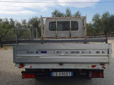 Iveco Daily LUNGHEZZA 5.4 M  LARGHEZZA 2.08 M CASSONE ERREGI FISSO usata Larciano