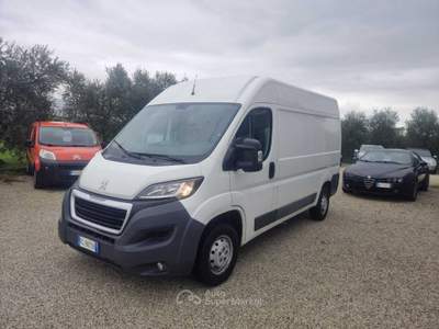 Peugeot Boxer LUNGHEZZA 5.41 M  LARGHEZZA 2.05 M Bianco usata larciano