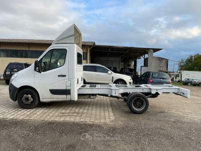 Renault Master DA ALLESTIRE Lunghezza 6,87 M Larghezza 2,11 M Bianco usata Larciano