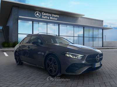 Mercedes-Benz Classe A A 180 d Automatic 4p. Advanced Plus AMG Line Grigio usata Rende