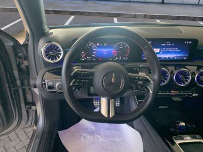 Mercedes-Benz Classe A A 180 d Automatic 4p. Advanced Plus AMG Line Grigio usata Rende