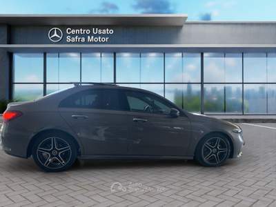 Mercedes-Benz Classe A A 180 d Automatic 4p. Advanced Plus AMG Line Grigio usata Rende