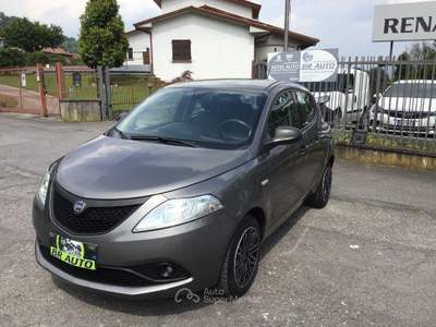 Lancia Ypsilon ELEFANTINO BLU  GPL Grigio usata Castelli Calepio