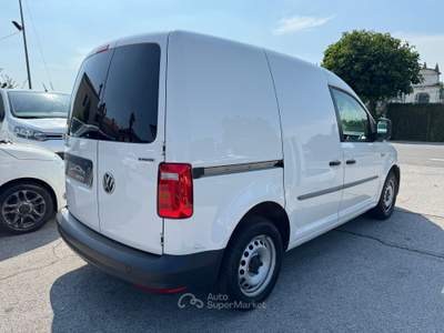 Volkswagen Caddy Neopatentati Bianco usata FIESSO D ARTICO