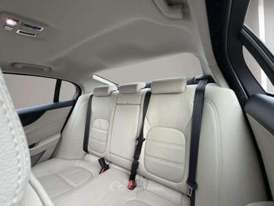 Jaguar XE XE 2.0d i4 R-Dynamic HSE 180cv auto !!PROMOSTAR!! Argento usata Torbole Casaglia