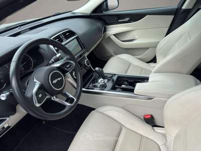 Jaguar XE XE 2.0d i4 R-Dynamic HSE 180cv auto !!PROMOSTAR!! Argento usata Torbole Casaglia
