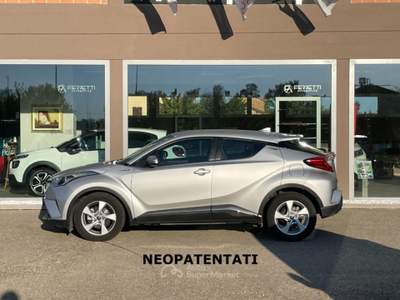 Toyota C-HR 1.8 Hybrid E-CVT Active Argento usata Scandiano