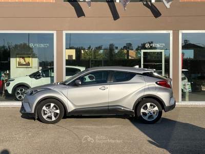 Toyota C-HR 1.8 Hybrid E-CVT Active Argento usata Scandiano