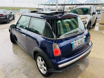 MINI 1.5 Cooper D Hype 5 1.4 tdi One D de luxe TETTO APRILE Blu/Azzurro usata ALTAMURA
