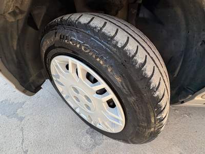 Lancia Ypsilon Unyca Oro usata ALTAMURA