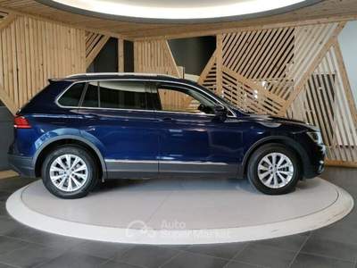 Volkswagen Tiguan 1.6 tdi Business 115cv Blu/Azzurro usata Lamezia Terme