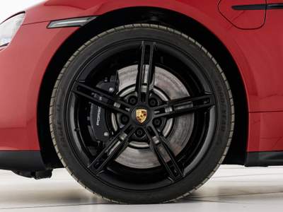 Porsche Taycan GTS Sport Turismo Rosso usata Milano