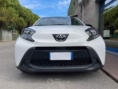 Toyota Aygo X 1.0 72CV S-CVT UNIPROPRIETARIO RETROCAMERA Bianco usata Venezia