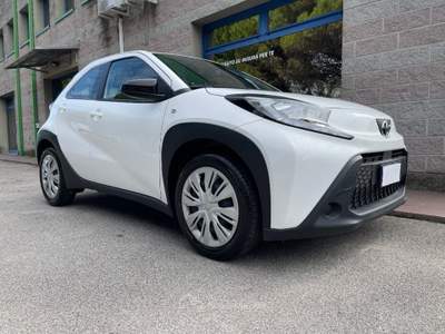 Toyota Aygo X 1.0 72CV S-CVT UNIPROPRIETARIO RETROCAMERA Bianco usata Venezia