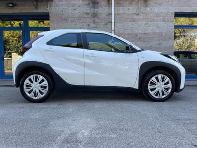 Toyota Aygo X 1.0 72CV S-CVT UNIPROPRIETARIO RETROCAMERA Bianco usata Venezia