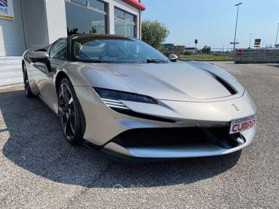 Ferrari SF90 Spider Grigio usata Marostica