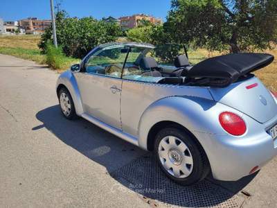 Volkswagen New Beetle VOLKSWAGEN NEW BEETLE CABRIO 1.9 TDI Grigio usata San Vito dei Normanni