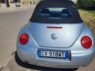 Volkswagen New Beetle VOLKSWAGEN NEW BEETLE CABRIO 1.9 TDI Grigio usata San Vito dei Normanni