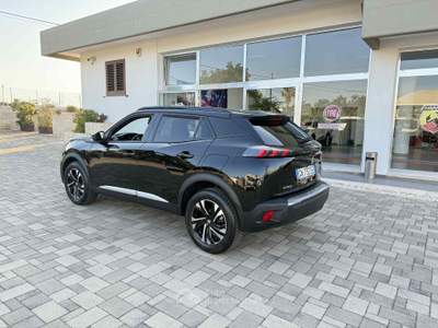 Peugeot 2008 1.5 b-hdi 130CV EAT8 ALLURE PACK Nero usata Polignano a Mare