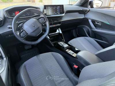 Peugeot 2008 1.5 b-hdi 130CV EAT8 ALLURE PACK Nero usata Polignano a Mare