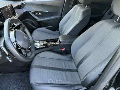 Peugeot 2008 1.5 b-hdi 130CV EAT8 ALLURE PACK Nero usata Polignano a Mare