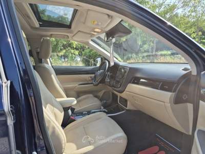 Mitsubishi Outlander 7 posti Nero usata Rosignano Marittimo