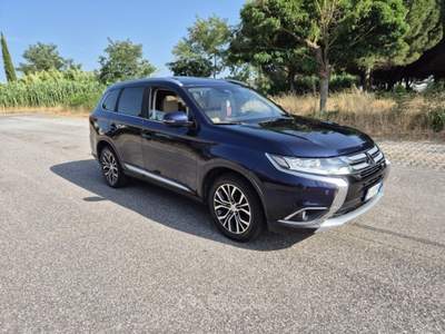 Mitsubishi Outlander 7 posti Nero usata Rosignano Marittimo