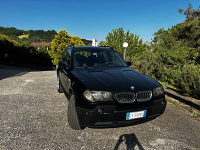BMW X3 BMW X3 4X4 Nero usata Potenza