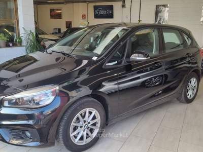 BMW Serie 2 218d 218d Advantage auto my17 Nero usata Bollate