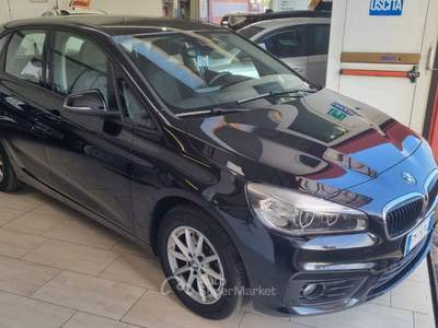 BMW Serie 2 218d 218d Advantage auto my17 Nero usata Bollate