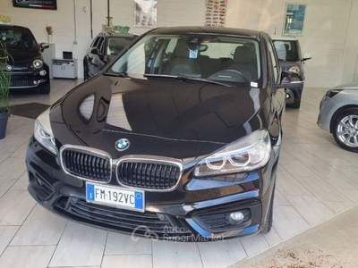 BMW Serie 2 218d 218d Advantage auto my17 Nero usata Bollate
