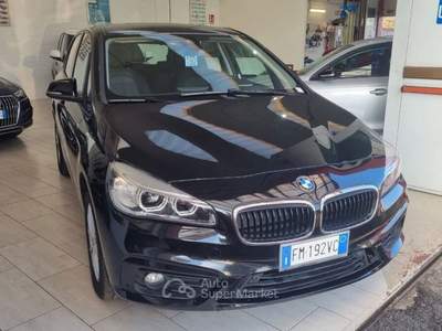 BMW Serie 2 218d 218d Advantage auto my17 Nero usata Bollate