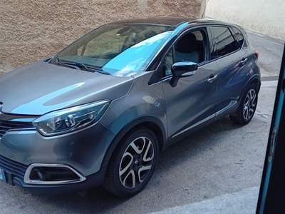Renault Captur auto unico proprietario Grigio usata Monopoli