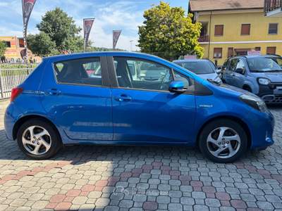 Toyota Yaris YARIS 1.5 HYBRID 5 PORTE ACTIVE usata Dorzano