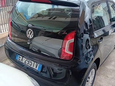 Volkswagen up! auto unico proprietario tagliandi wolhsvagen Nero usata Monopoli