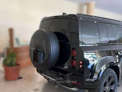 Land Rover Defender 3.0d i6 mhev X-Dynamic HSE awd 200cv auto Nero usata Cagliari