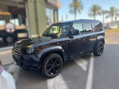 Land Rover Defender 3.0d i6 mhev X-Dynamic HSE awd 200cv auto Nero usata Cagliari
