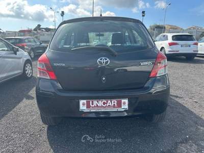 Toyota Yaris 1.0 5p usata Aci Sant'Antonio