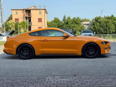 Ford Mustang Mustang Fastback 2.3 EcoBoost aut. 10 MARCE - CARFAX PULITO Arancione usata San Vendemiano