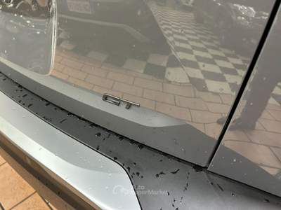 Peugeot 2008 Hybrid 145 e-DCS6 GT Vision+ Navi+ Acc cruise Grigio usata Melegnano