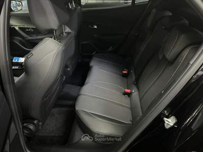 Peugeot 2008 Hybrid 145 e-DCS6 GT Vision+ Navi+ Acc cruise Grigio usata Melegnano