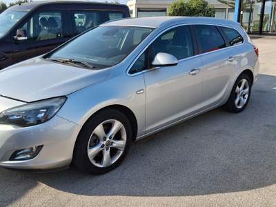 Opel Astra astra turbo diesel cambio automatico Argento usata Monopoli