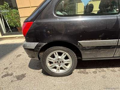 Ford Fiesta Fiesta 1.2i 16V 3p. Zetec Argento usata GENOVA