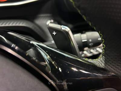 Peugeot 2008 Hybrid 145 e-DCS6 GT Vision+ Navi+ Acc cruise Nero usata Melegnano