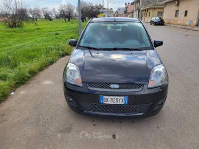Ford Fiesta fiesta 1.4 tdci 3 porte Nero usata San Vito dei Normanni