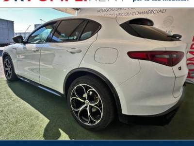 Alfa Romeo Stelvio 2.2 t Veloce Q4 210cv auto Bianco usata Pompei
