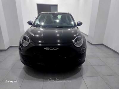 Fiat 600 Fiat 600 1.2 hybrid 110cv auto KMZERO 2025 Nero usata GROTTAMINARDA