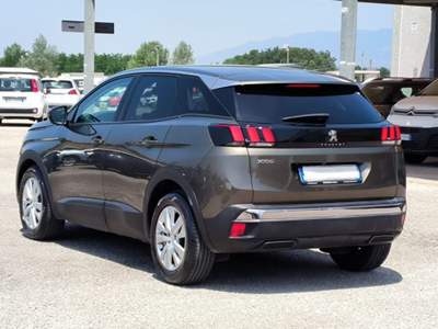 Peugeot 3008 1.5 BlueHDi EAT8 130cv Grigio usata San Salvatore Telesino