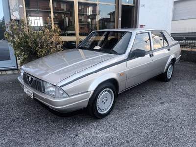 Alfa Romeo 75 1.8t PRIMA SERIE TARGHE ORIGINALI Bianco usata Leini